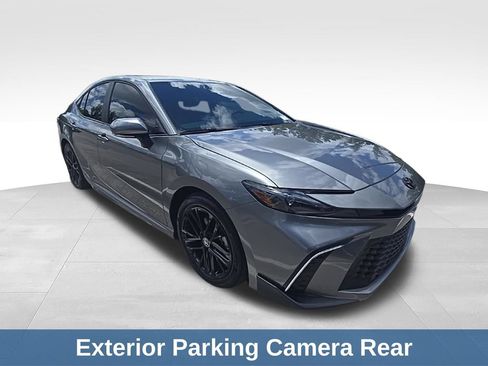 Used 2026 Toyota Camry SE FWD image 8