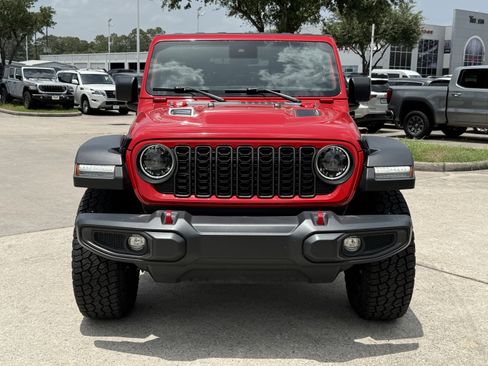 Used 2024 Jeep Wrangler Unlimited Rubicon AWD/4WD image 11