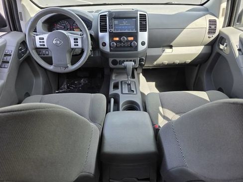 Used 2019 Nissan Frontier SV w/ Value Truck Package RWD image 8