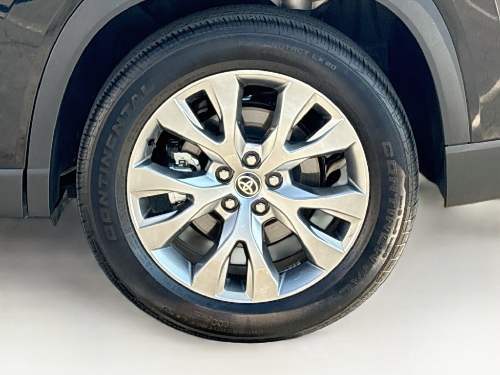 Used 2025 Toyota Grand Highlander FWD image 32