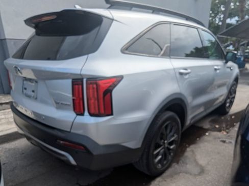 Used 2021 Kia Sorento SX Prestige AWD/4WD image 18