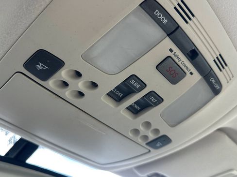 Used 2011 Lexus IS 250 w/ Premium Pkg Value Edition image 22