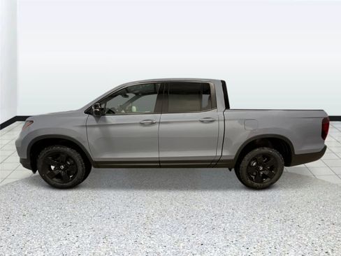 New 2026 Honda Ridgeline Black Edition image 6