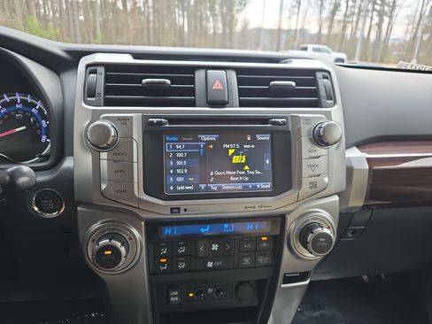 Used 2017 Toyota 4Runner Limited image 22