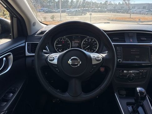 Used 2019 Nissan Sentra SV image 18