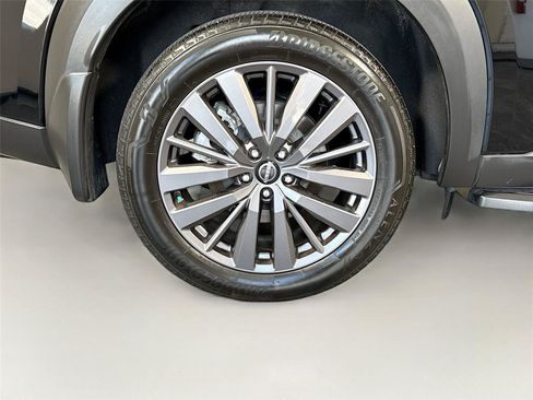Used 2023 Nissan Pathfinder SL w/ SL Premium Package FWD image 39