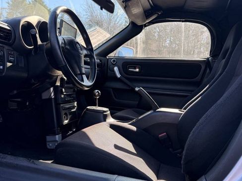 Used 2003 Toyota MR2 RWD image 12