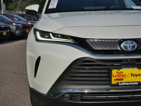 Certified 2021 Toyota Venza Limited w/ Advanced Technology Package AWD/4WD image 16