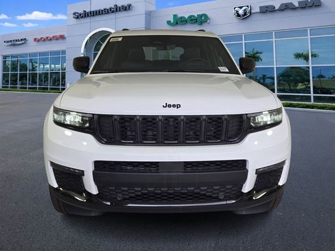 New 2025 Jeep Grand Cherokee L Limited w/ Luxury Tech Group II image 3