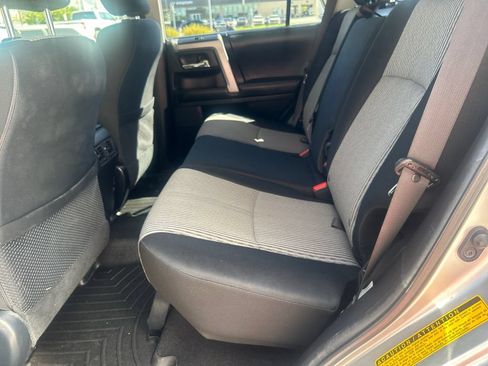 Certified 2016 Toyota 4Runner SR5 AWD/4WD image 28