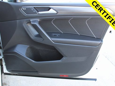 Certified 2023 Volkswagen Tiguan SEL R-Line image 27