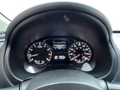 Used 2015 Nissan Altima 2.5 SV image 22
