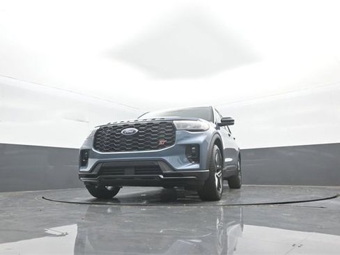 New 2026 Ford Explorer ST w/ Sun And Sound Package image 33