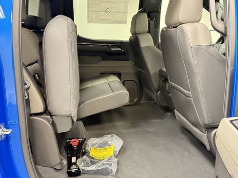 New 2026 Chevrolet Silverado 1500 ZR2 image 19