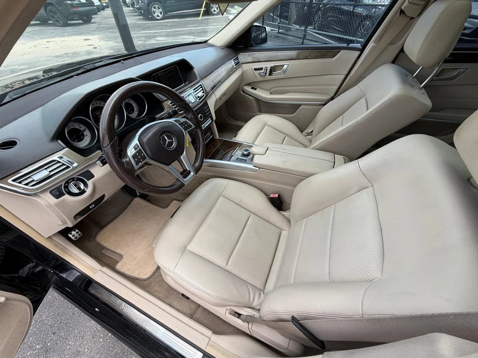 Used 2016 Mercedes-Benz E 350 4MATIC Wagon w/ Premium Package image 11