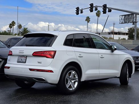 Used 2018 Audi Q5 2.0T Premium w/ Convenience Package image 4