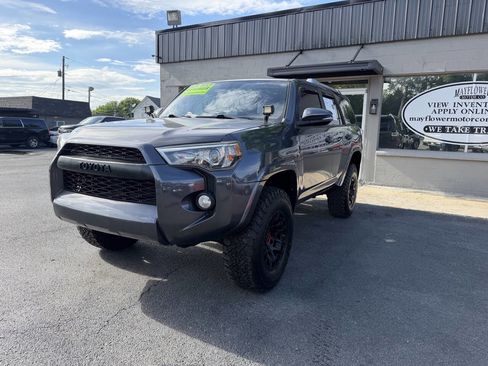 Used 2015 Toyota 4Runner Limited RWD image 2