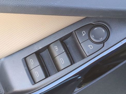 New 2026 Chevrolet Equinox ACTIV w/ Convenience Package III image 23