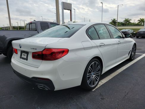 Used 2018 BMW 540i RWD image 3