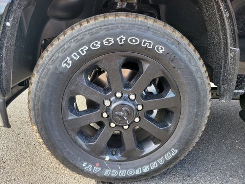 New 2026 RAM 2500 Big Horn AWD/4WD image 10