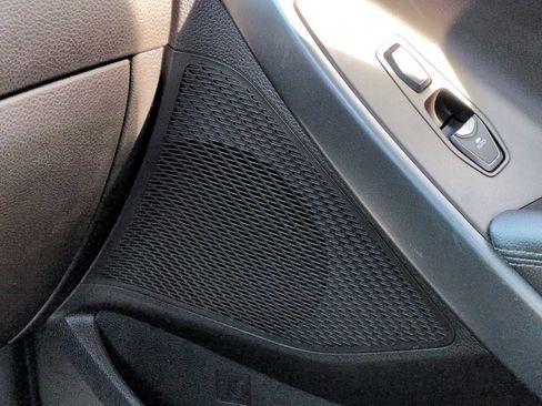 Used 2018 Hyundai Santa Fe Sport w/ 2.4L Value Package 02 image 30