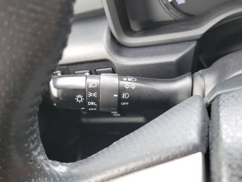 Used 2020 Toyota 4Runner SR5 AWD/4WD image 17