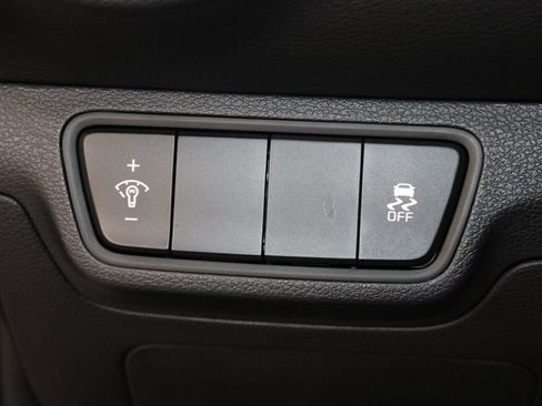 Used 2024 Kia Forte LXS FWD image 38