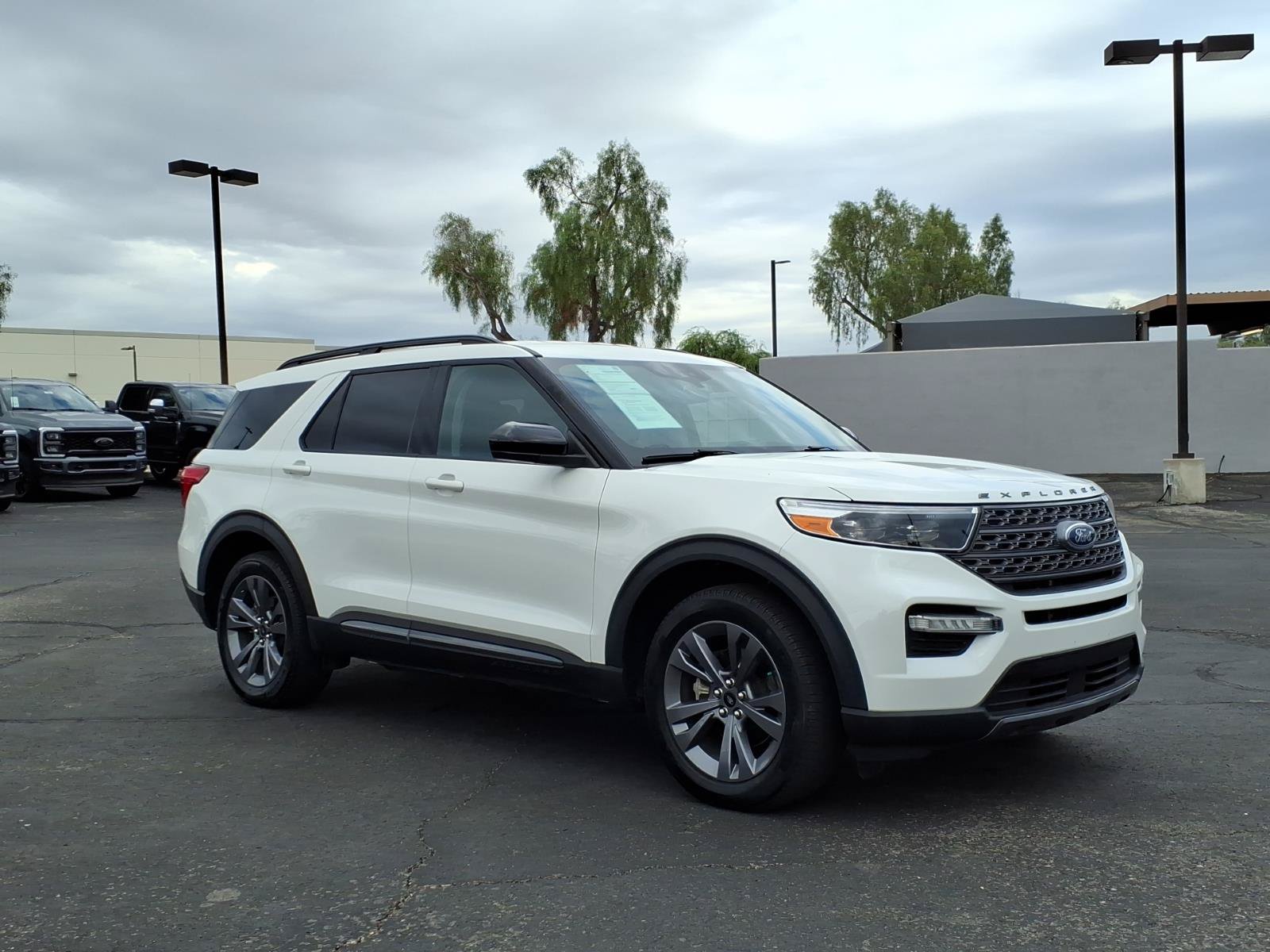 Certified 2023 Ford Explorer XLT w/ Equipment Group 202A AWD/4WD image 8