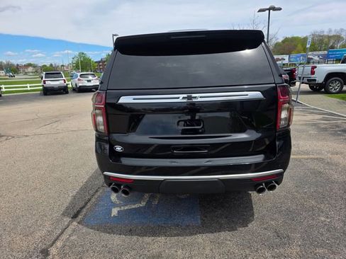 Used 2022 Chevrolet Tahoe High Country AWD/4WD image 3