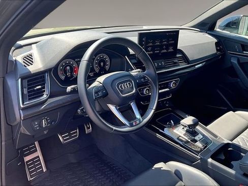 Used 2023 Audi SQ5 Premium Plus w/ Premium Plus Package AWD/4WD image 17