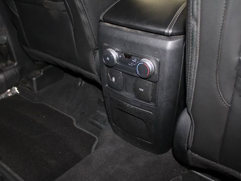 Used 2022 Ford Explorer XLT w/ Equipment Group 202A image 36