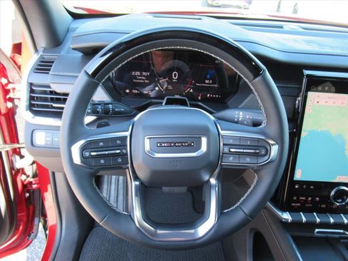 Used 2024 GMC Acadia Denali w/ Super Cruise Package image 16