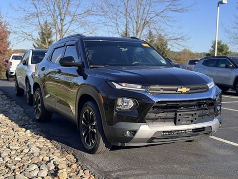 Certified 2022 Chevrolet TrailBlazer LT w/ Convenience Package image 4