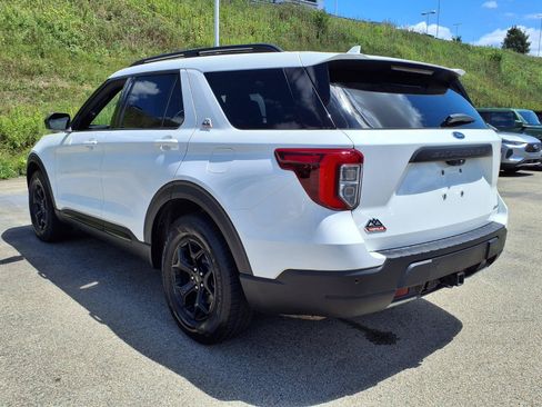 Used 2024 Ford Explorer Timberline w/ Timberline Technology Package AWD/4WD image 3