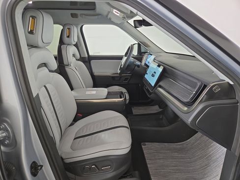 Used 2023 Rivian R1S Adventure AWD/4WD image 24
