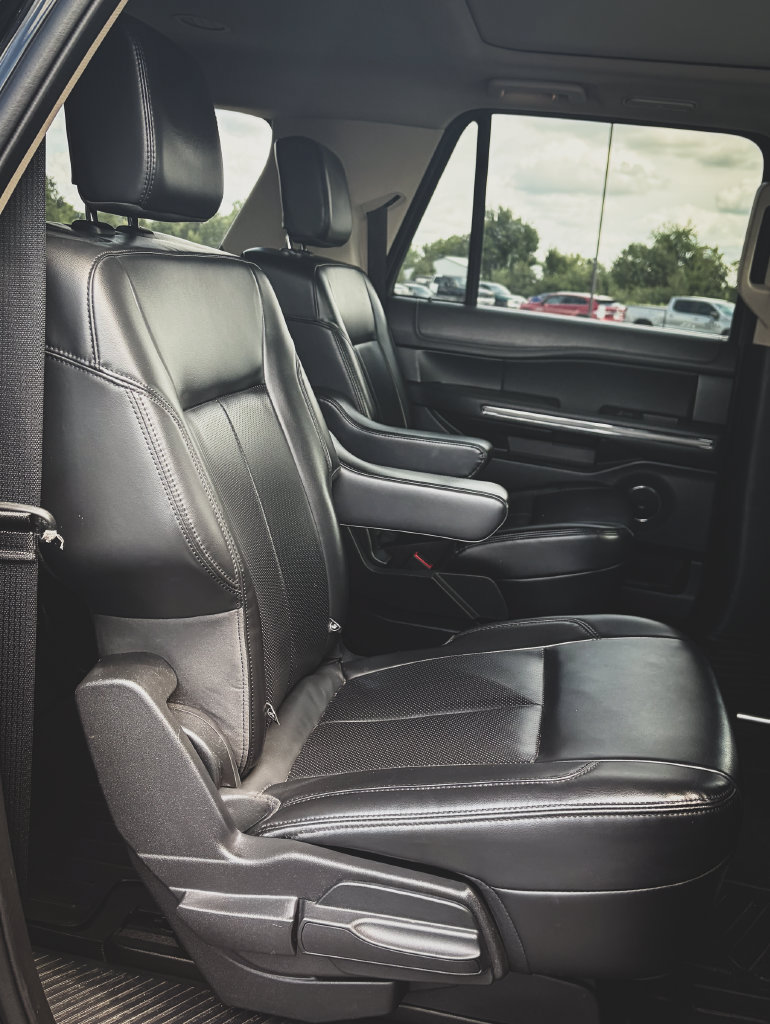 Used 2022 Ford Expedition Max XLT AWD/4WD image 30