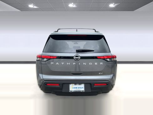Used 2024 Nissan Pathfinder SV image 10