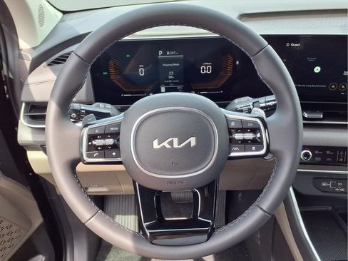 New 2026 Kia Carnival EX FWD image 8