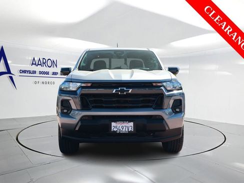 Used 2023 Chevrolet Colorado LT w/ LT Convenience Package II AWD/4WD image 5