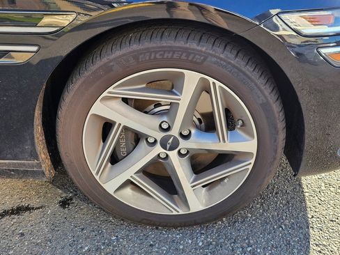 Certified 2025 Genesis G80 3.5T Sport image 31