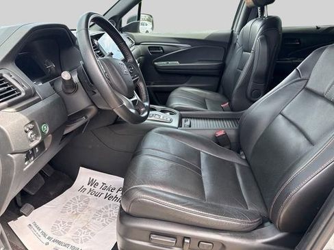 Certified 2023 Honda Passport TrailSport image 3