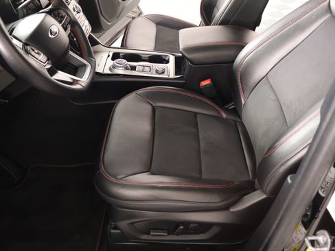 Used 2024 Ford Explorer ST-Line w/ Class IV Trailer Tow Package image 12