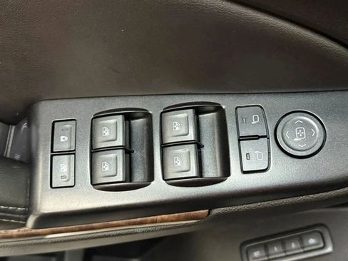 Used 2019 Chevrolet Tahoe LT image 17