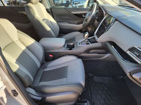 Certified 2025 Subaru Outback Onyx Edition image 8