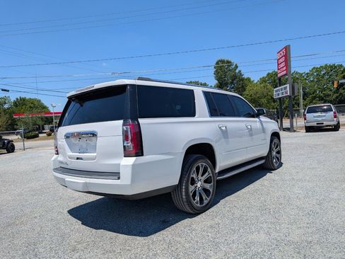 Used 2017 GMC Yukon XL Denali w/ Open Road Package AWD/4WD image 7