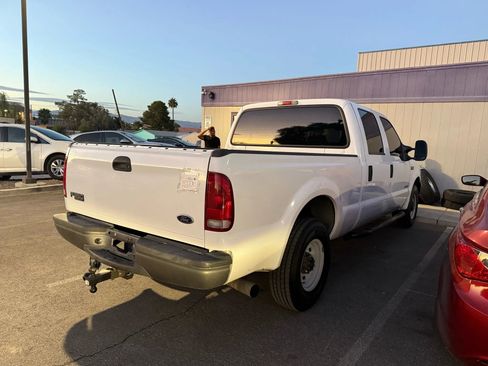 Used 2004 Ford F350 XL image 3