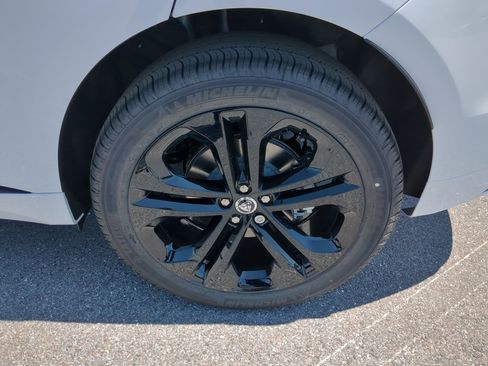 New 2026 Jaguar F-PACE R-Dynamic S image 30