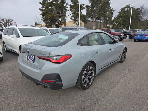 Used 2023 BMW i4 eDrive40 w/ M Sport Package image 6