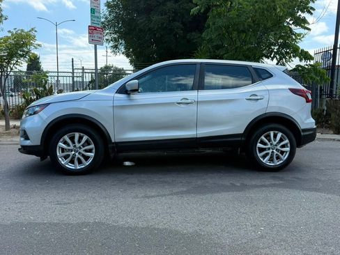 Used 2022 Nissan Rogue Sport S FWD image 5