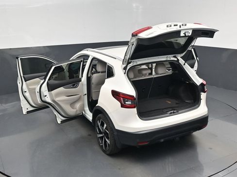 Used 2020 Nissan Rogue Sport SL w/ Premium Package FWD image 30